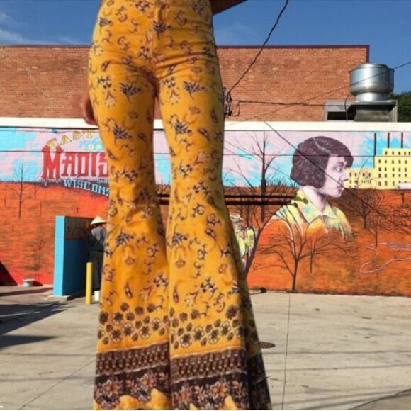 Free People Just Float On Printed Flare Jeans - Picture 1 of 2